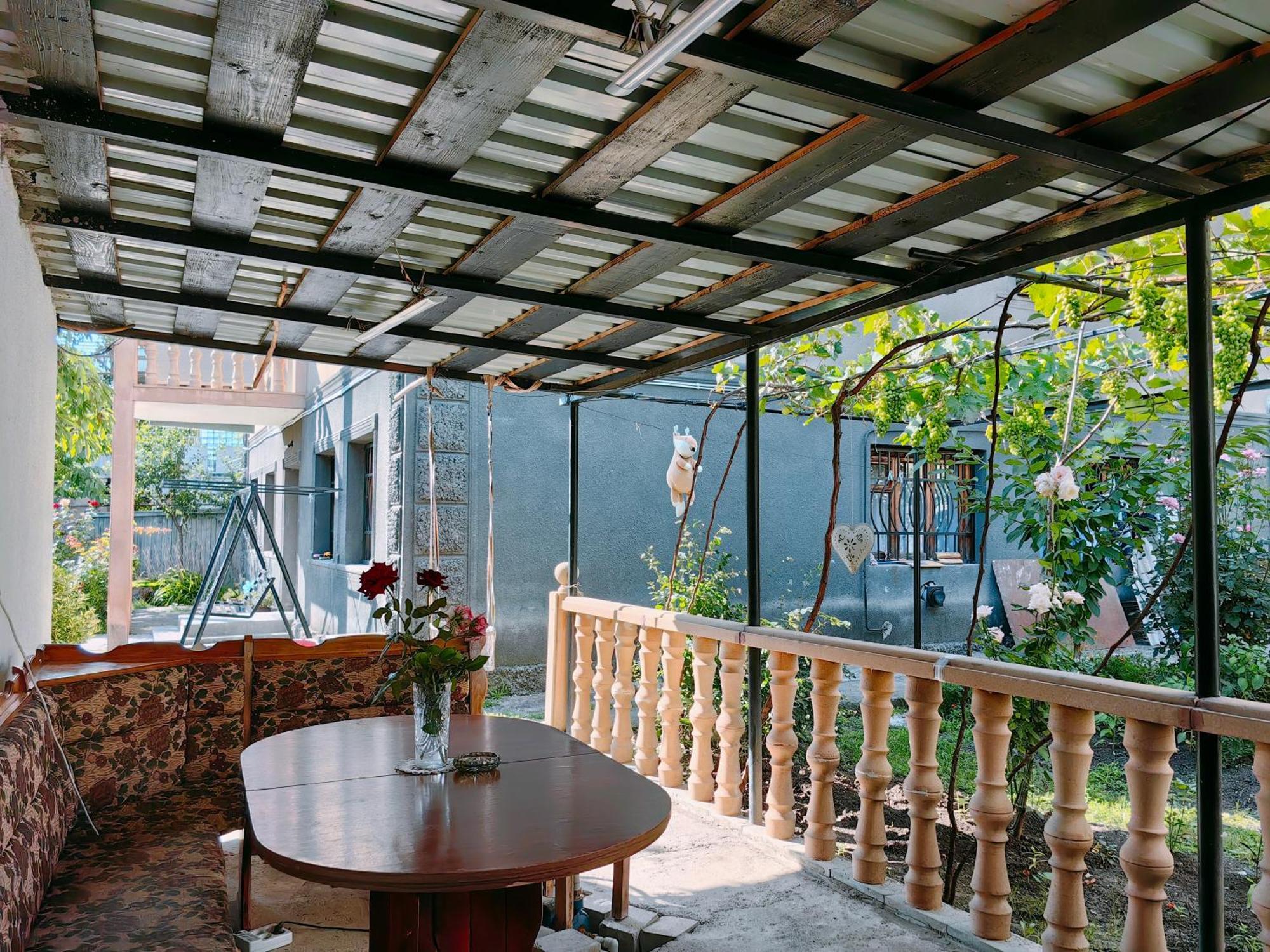 Guest House Metreveli Street 19 Khashuri Exteriör bild